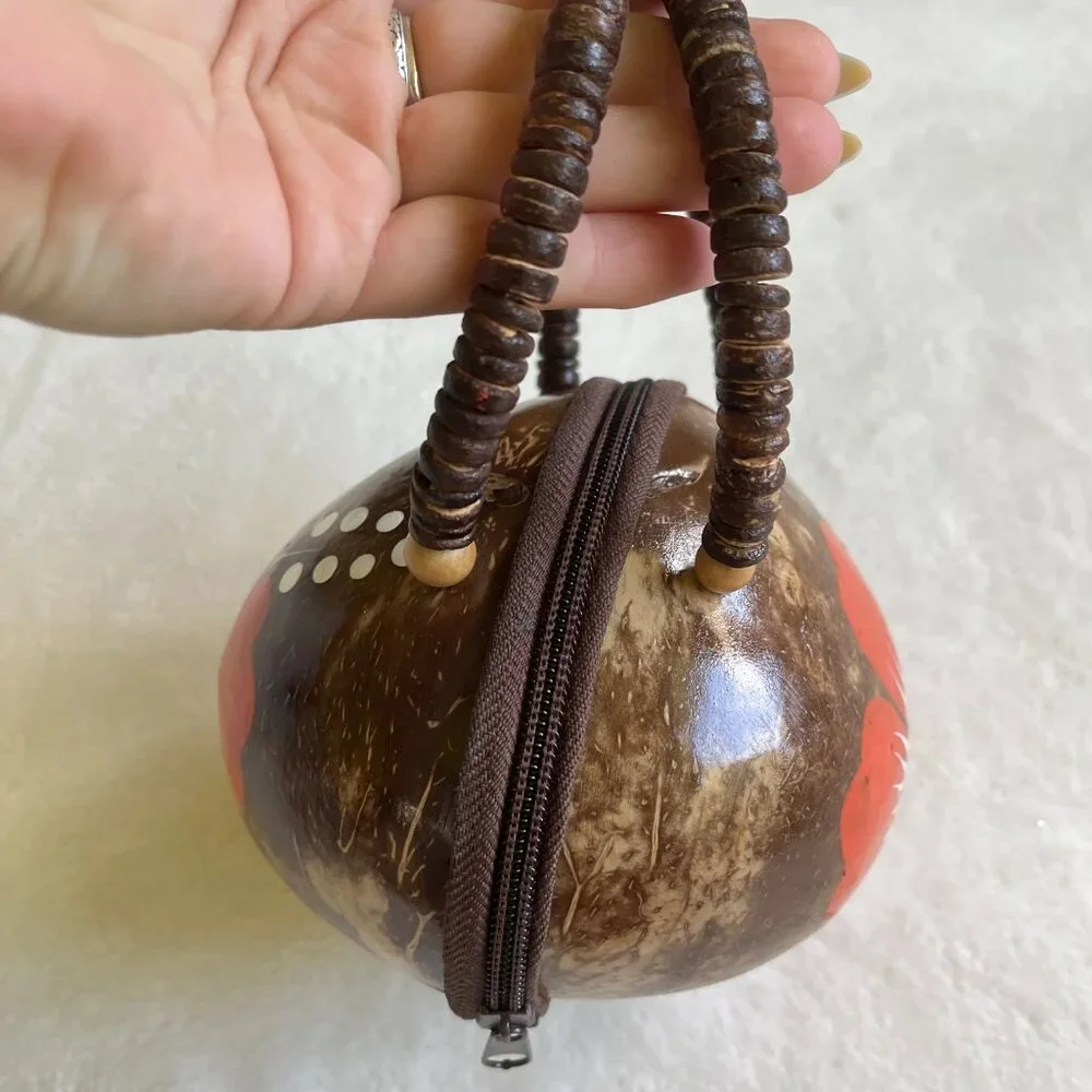 3/$30 🌟 Coconut Purse with Red Hibiscus Flower 🥥 🌺 - Picture 3 of 6